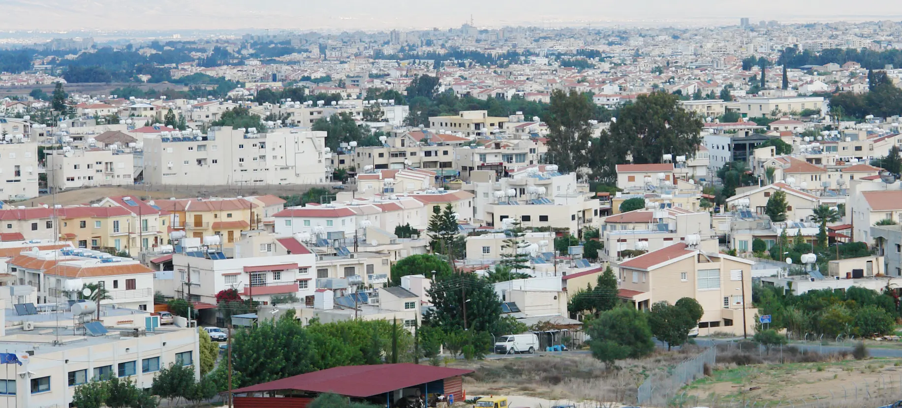 Στη Βουλή οι εκτιμήσεις ακινήτων μικρομεσαίων επιχειρήσεων