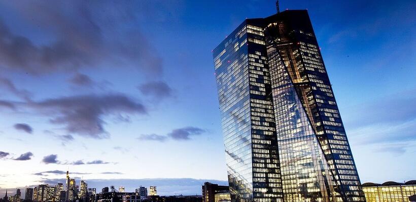 Αναθεώρηση προσδοκιών ΕΚΤ για νέα μη εξυπηρετούμενα δάνεια τραπεζών