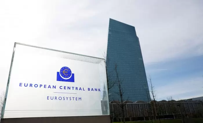 UBS: Πότε και πόσο η ΕΚΤ θα μειώσει τα επιτόκια