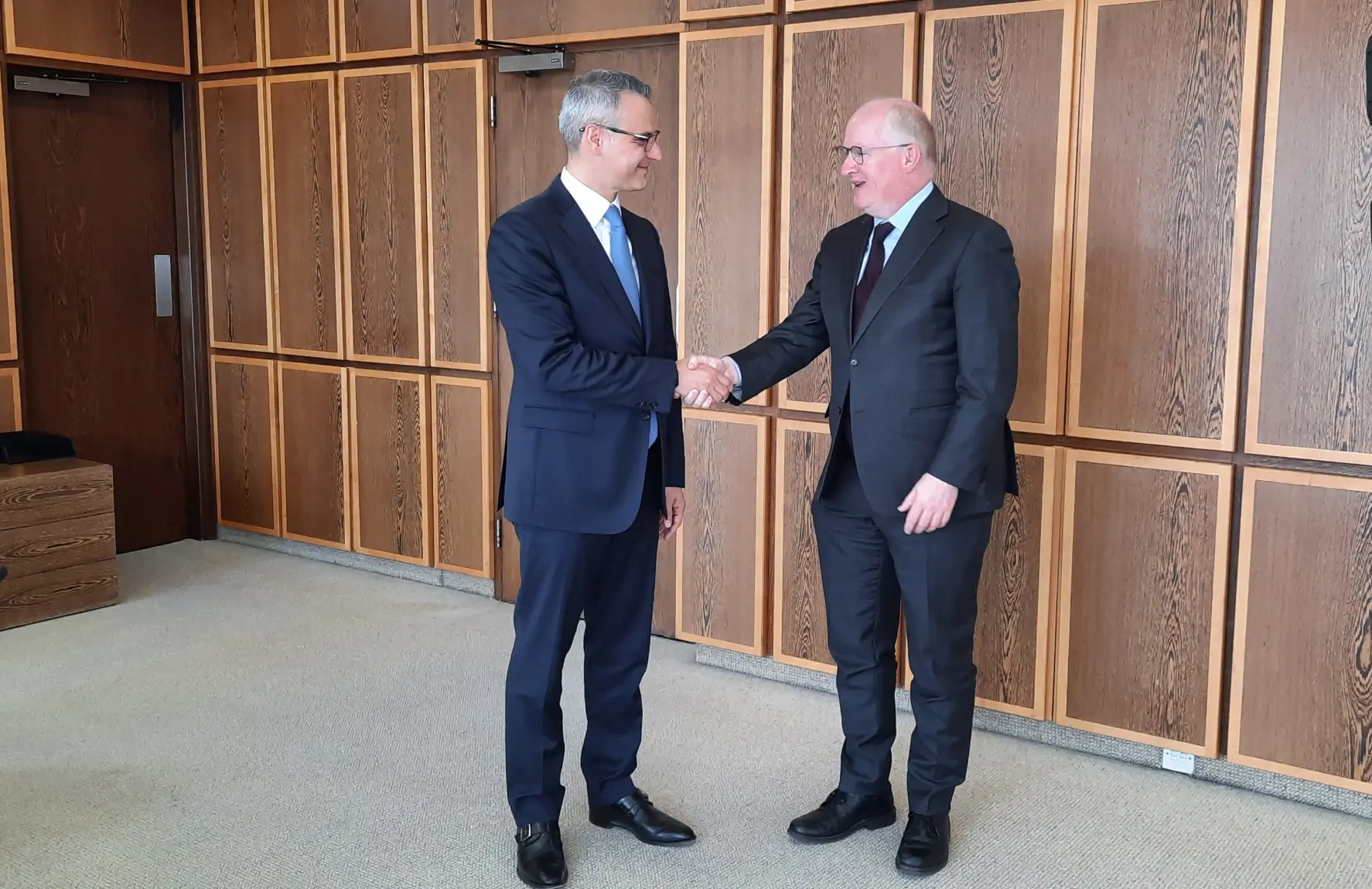 Ικανοποίηση Philip Lane (ΕΚΤ) για πρόοδο κυπριακής οικονομίας