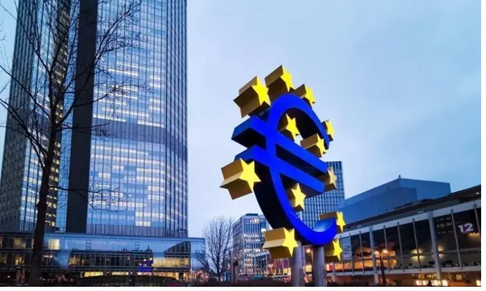 ΕΚΤ: Οι επενδυτές στοιχηματίζουν τώρα σε αύξηση των επιτοκίων – Πού οφείλεται η ανατροπή