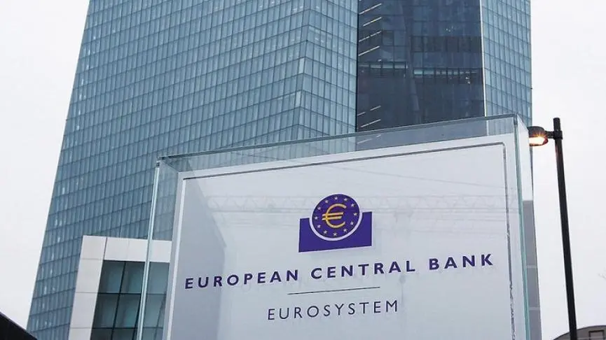 Γιατί η ΕΚΤ κερδίζει τη μάχη των επιτοκίων και του ευρώ