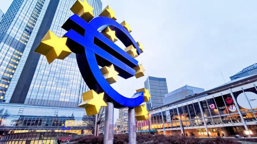 ΕΚΤ: Η επιβράδυνση στους μισθούς στηρίζει τις προβλέψεις για νέα μείωση στα επιτόκια