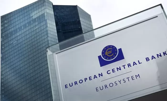 ΕΚΤ: Αποκλιμάκωση του πληθωρισμού βλέπουν οι καταναλωτές στην Ευρωζώνη