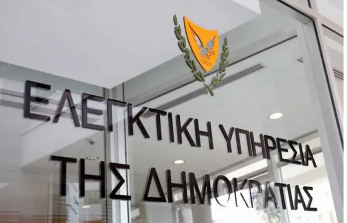 «Καμπανάκι» Ελεγκτικής: Αγωγές, υπερπληρωμές και υπερχρεώσεις στις Δημόσιες Μεταφορές