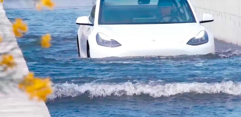 Κινδυνεύεις όταν περνάς από νερά με ένα ηλεκτρικό αυτοκίνητο; (ΒΙΝΤΕΟ)