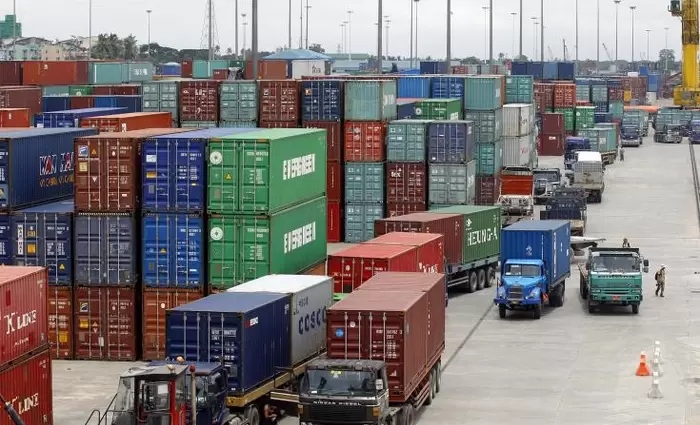 Μειωμένο το έλλειμμα στο εμπορικό ισοζύγιο τον Αύγουστο