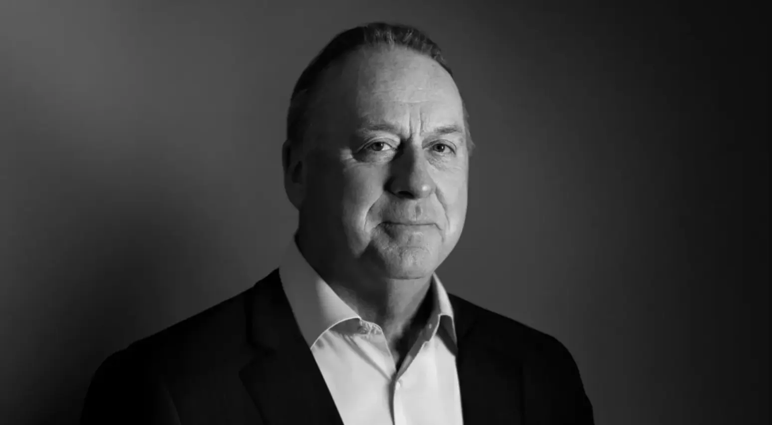 Ο billionaire που απαγόρευσε στους εργαζόμενους την τηλεργασία τους κόβει και τον… καφέ
