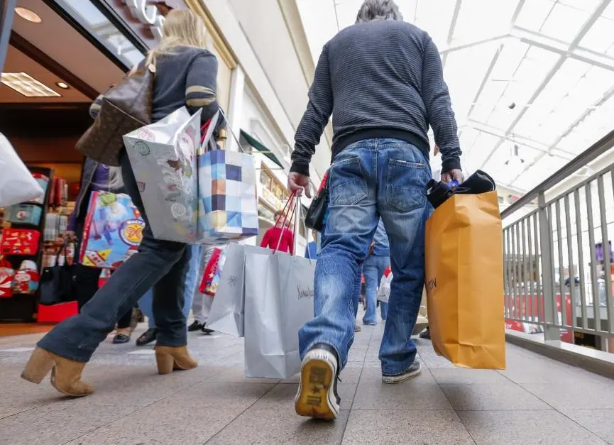 Ετήσια αύξηση κύκλου εργασιών λιανικού εμπορίου