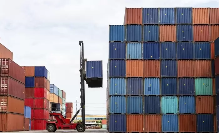 Στα 5,24 δισεκατομμύρια ευρώ το εμπορικό έλλειμμα το 2021