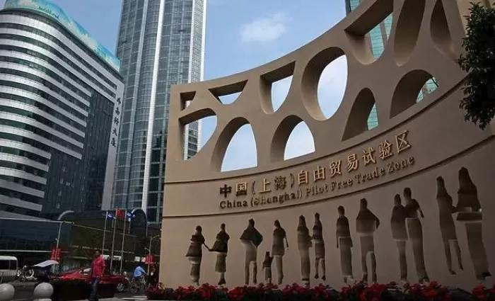 «Χρυσές βίζες» σε επιχειρηματικά ταλέντα δίνει η Κίνα