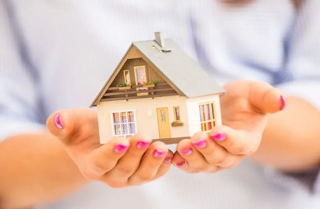 Ακίνητα: Ξεφουσκώνουν οι αγορές από ξένους - Ώθηση από ντόπιους