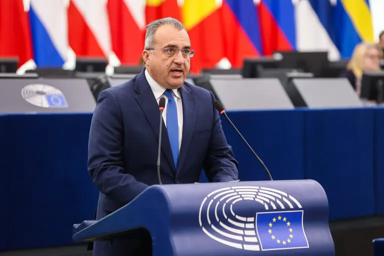 Ανοίγει ο δρόμος για απλούστερη φορολόγηση πολιτών και επιχειρήσεων – Τι ενέκρινε το ΕΚ