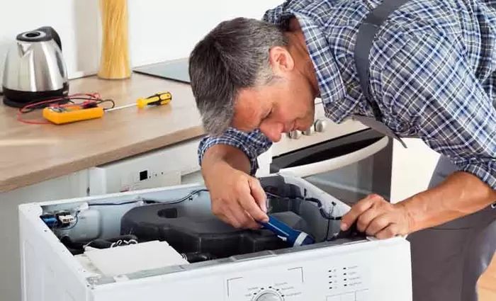 Έκλεισε συμφωνία για «φιξ» ποσά στην επιδιόρθωση οικιακών συσκευών