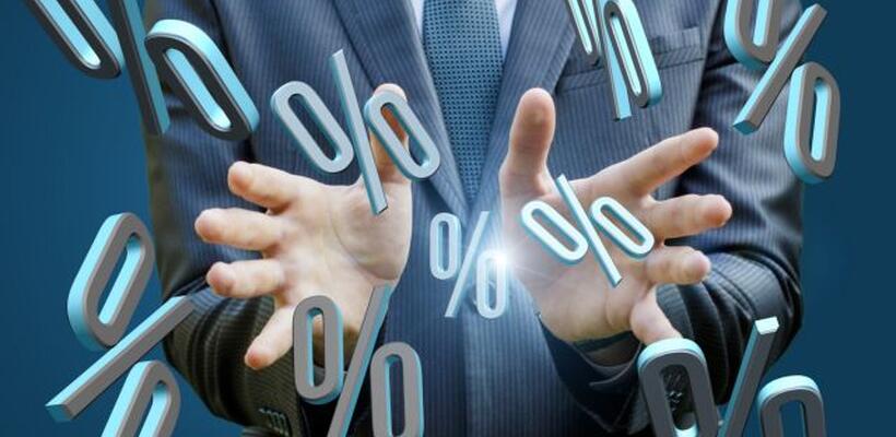 Από τράπεζα σε τράπεζα: Τελικά ποιοι μπορούν να μεταφέρουν το δάνειό τους με χαμηλότερο επιτόκιο;