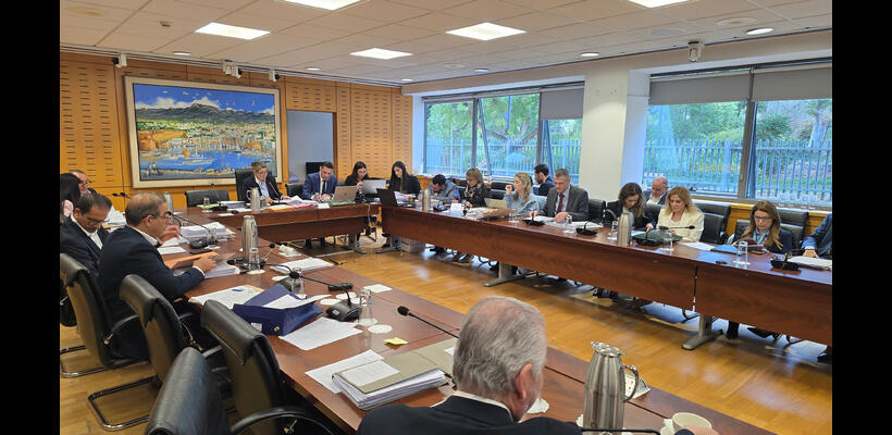 Συνεχίζουν αύριο για φορομεταρρύθμιση – Αντιδράσεις για τις συγκλίσεις στο ΥΠΟΙΚ