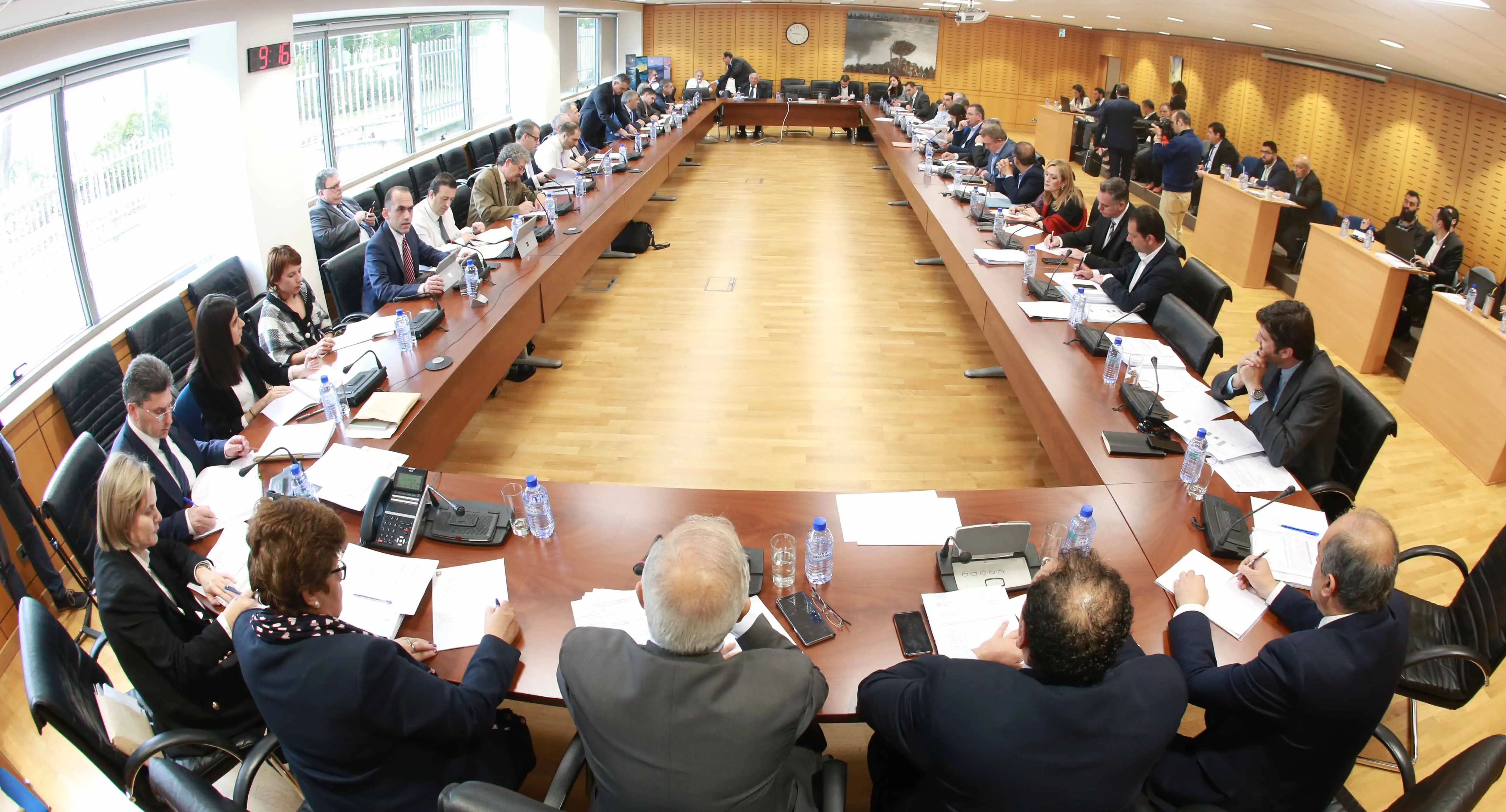 Νέος γύρος συζητήσεων για τις κρατικές εγγυήσεις στις τράπεζες