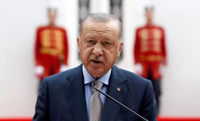 Τουρκία: Προ των πυλών η δέσμευση καταθέσεων και τα capital control
