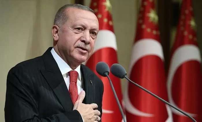 Τουρκία: Ο Ερντογάν προσφέρει εφτά μισθούς του για τον κορωνοϊό