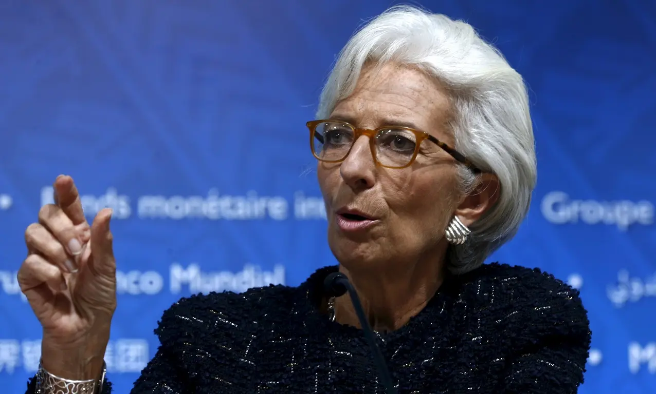 Η Λαγκάρντ προειδοποιεί για νέα εποχή της 