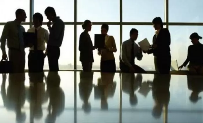 Κύπριοι vs Ευρωπαίοι: Ποιος δουλεύει περισσότερο στη ζωή του;