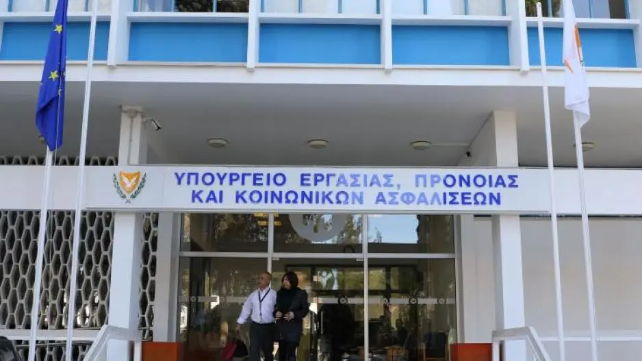 Υπ. Εργασίας: Διευκρινίσεις για συντάξεις αιχμαλώτων και αμάχων