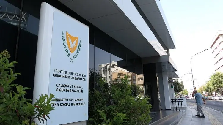 Υπ. Εργασίας: Καταβλήθηκαν €139.622 για τους μισθούς 126 πυρόπληκτων εργαζομένων