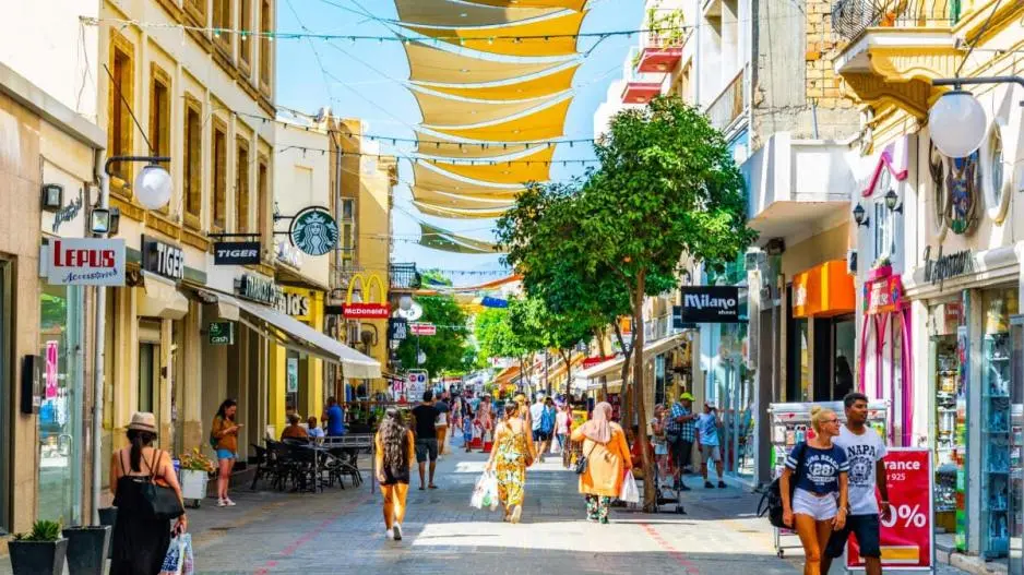 Αρχίζει η μάχη για ΑΤΑ, πέναλτι 12% και άλλα εργασιακά