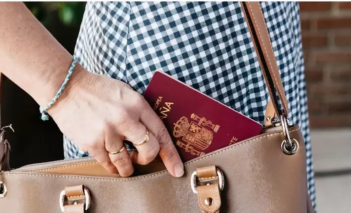 Το ισχυρότερο διαβατήριο του κόσμου: Ανατροπή στην κορυφή της λίστας