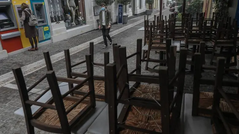 Η Τσικνοπέμπτη κρατά σε καραντίνα την εστίαση