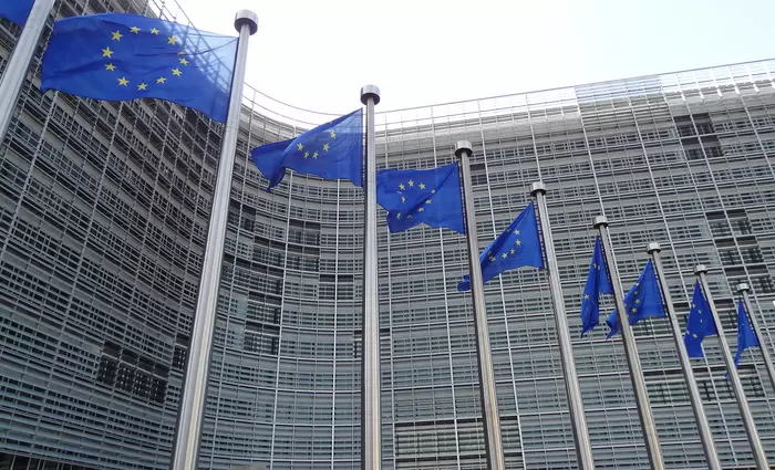 Κομισιόν: Η Κύπρος κατέγραψε την μεγαλύτερη μείωση ΜΕΔ στην ΕΕ