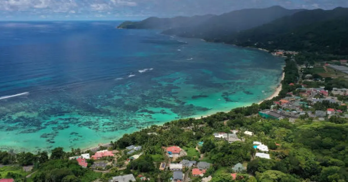 Βγαίνουν οι Σεϋχέλλες από την μαύρη λίστα των φορολογικών παραδείσων
