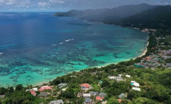 Βγαίνουν οι Σεϋχέλλες από την μαύρη λίστα των φορολογικών παραδείσων