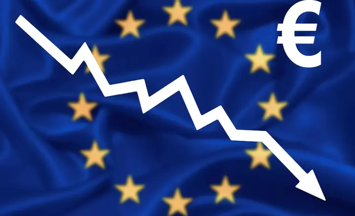 Oxford Economics: Οι δασμοί ύψους 30% θα φέρουν την ΕΕ στο χείλος της ύφεσης