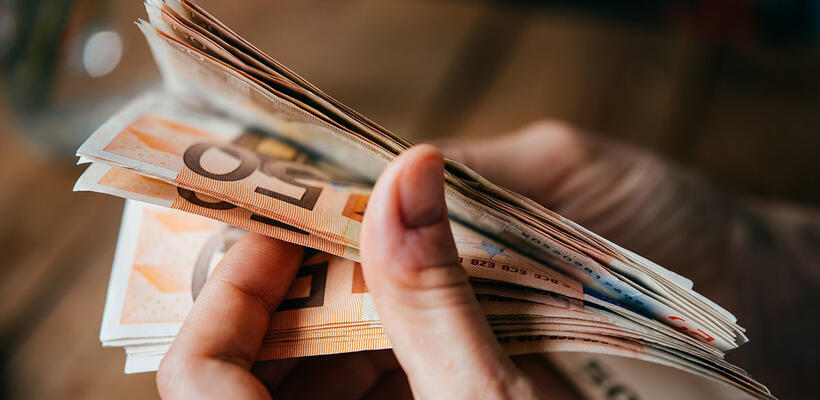 ΚΤΚ: Μειώθηκαν για 2ο συνεχόμενο μήνα οι καταθέσεις - Γιατί συμβαίνει αυτό