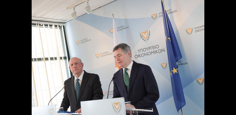 Προεδρεύων του Eurogroup ο Μάκης Κεραυνός μετά την παραίτηση Ντόνοχιου