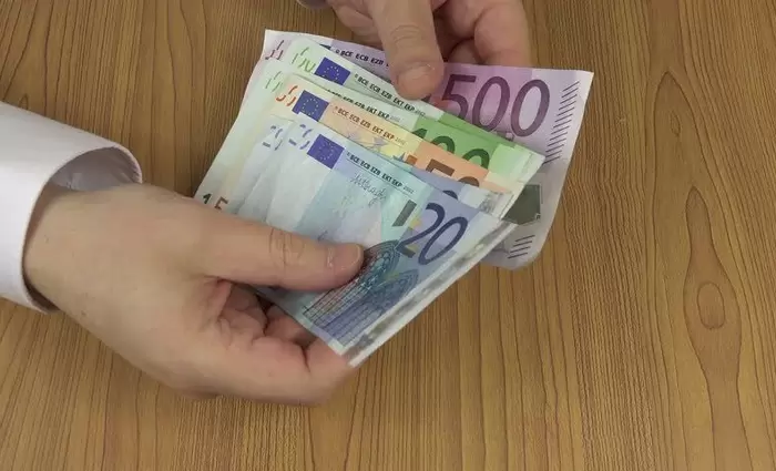 Κορυφώνεται η αγωνία 2.500 εργαζομένων του ΣΚΤ