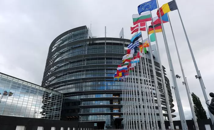 Για επικείμενη ύφεση στην ΕΕ προειδοποιεί μελέτη του ΕΚ