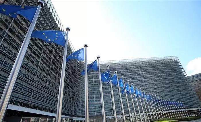 Επανεξέταση των δημοσιονομικών κανόνων ζητούν στην ΕΕ