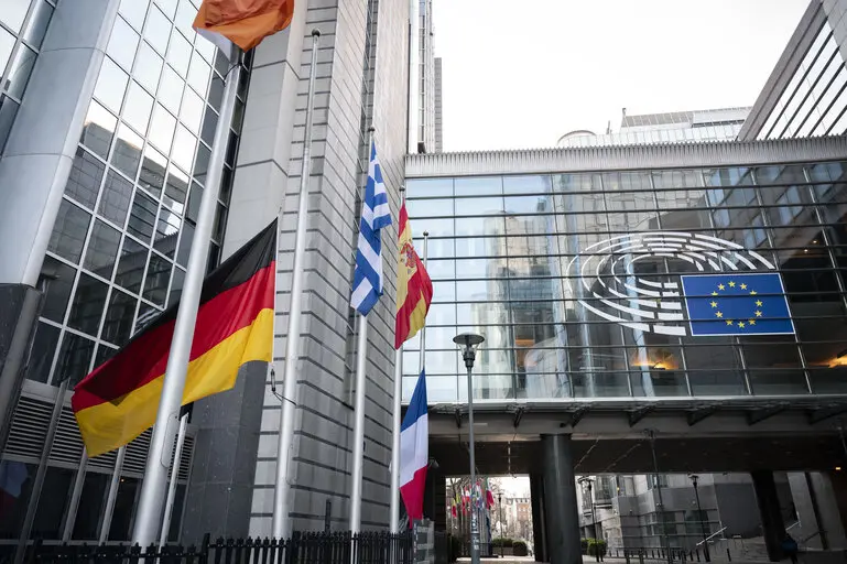 Οι εμπορικές ιδιοτροπίες Τραμπ ενισχύουν τα γεράκια της ΕΕ