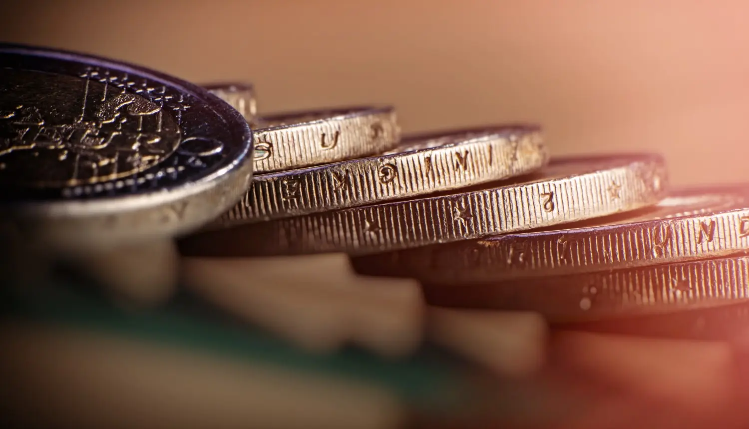 Οι αναλυτές βλέπουν μαύρες ημέρες για την ανάπτυξη παγκοσμίως