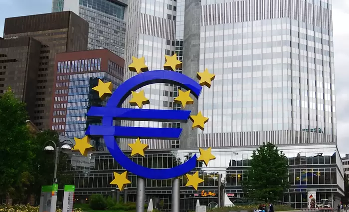 Το κόστος ανόδου των επιτοκίων καταθέσεων της ΕΚΤ ίσως να είναι μεγάλο