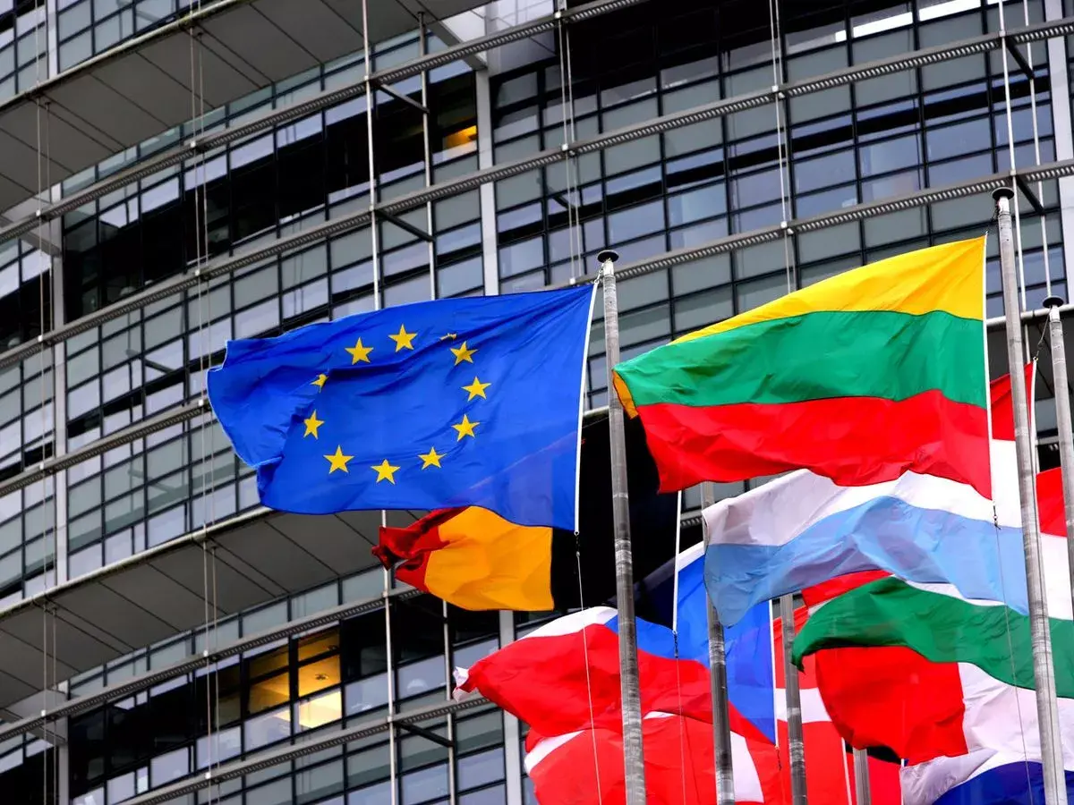 Ανθεκτική η Ευρωζώνη… αλλά με δομικές αδυναμίες