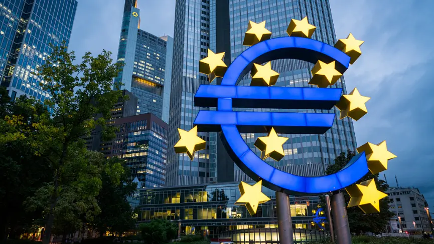 Ευρωζώνη: Σε τροχιά νέας συρρίκνωσης η οικονομία - Τι δείχνει νέα έρευνα