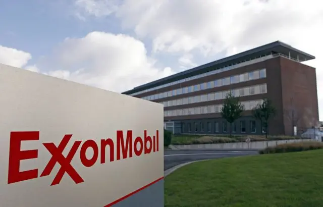 Η ExxonMobil διερευνά την πώληση ευρωπαϊκών χημικών εργοστασίων