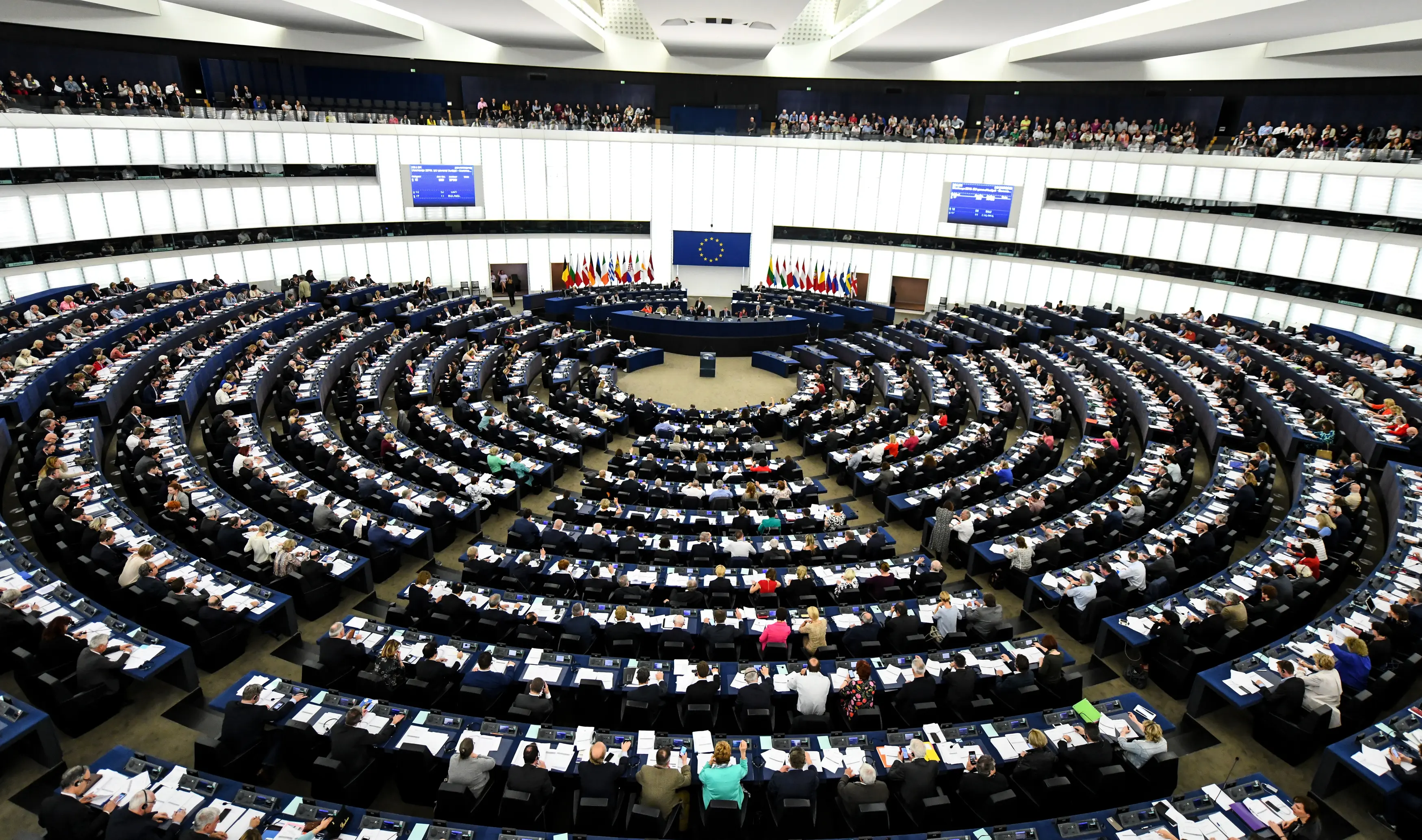 Ευρωβουλή: Πώς κατανέμονται οι έδρες ανά κράτος