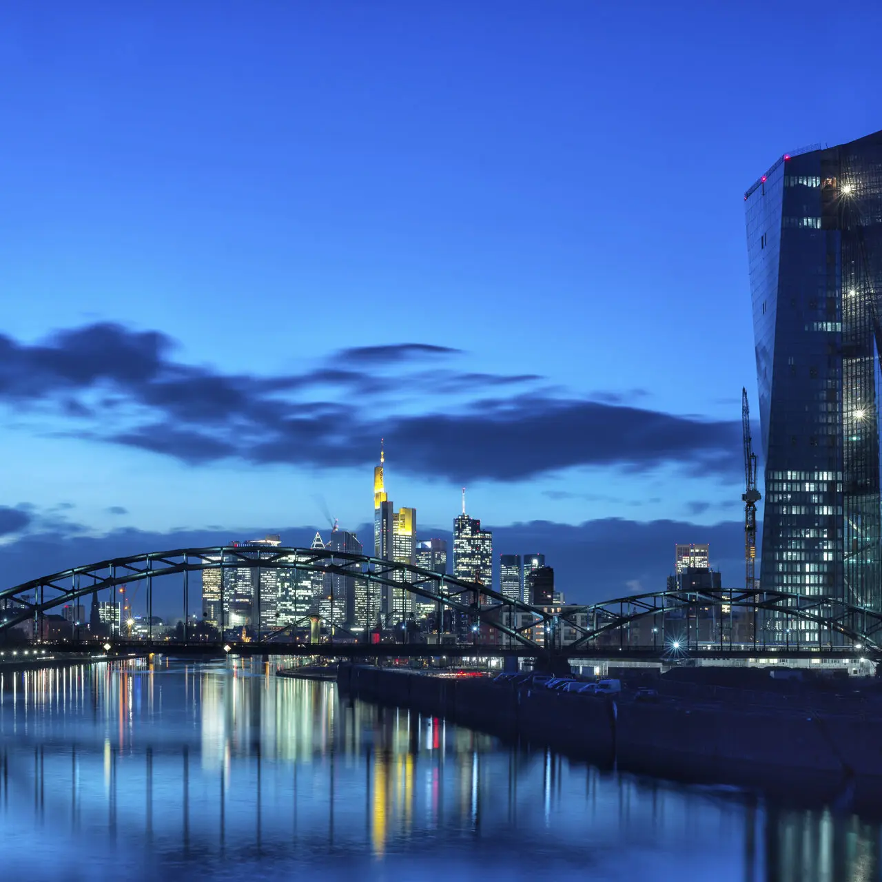 Μειώθηκε η εμπιστοσύνη των Ευρωπαίων για την ΕΚΤ