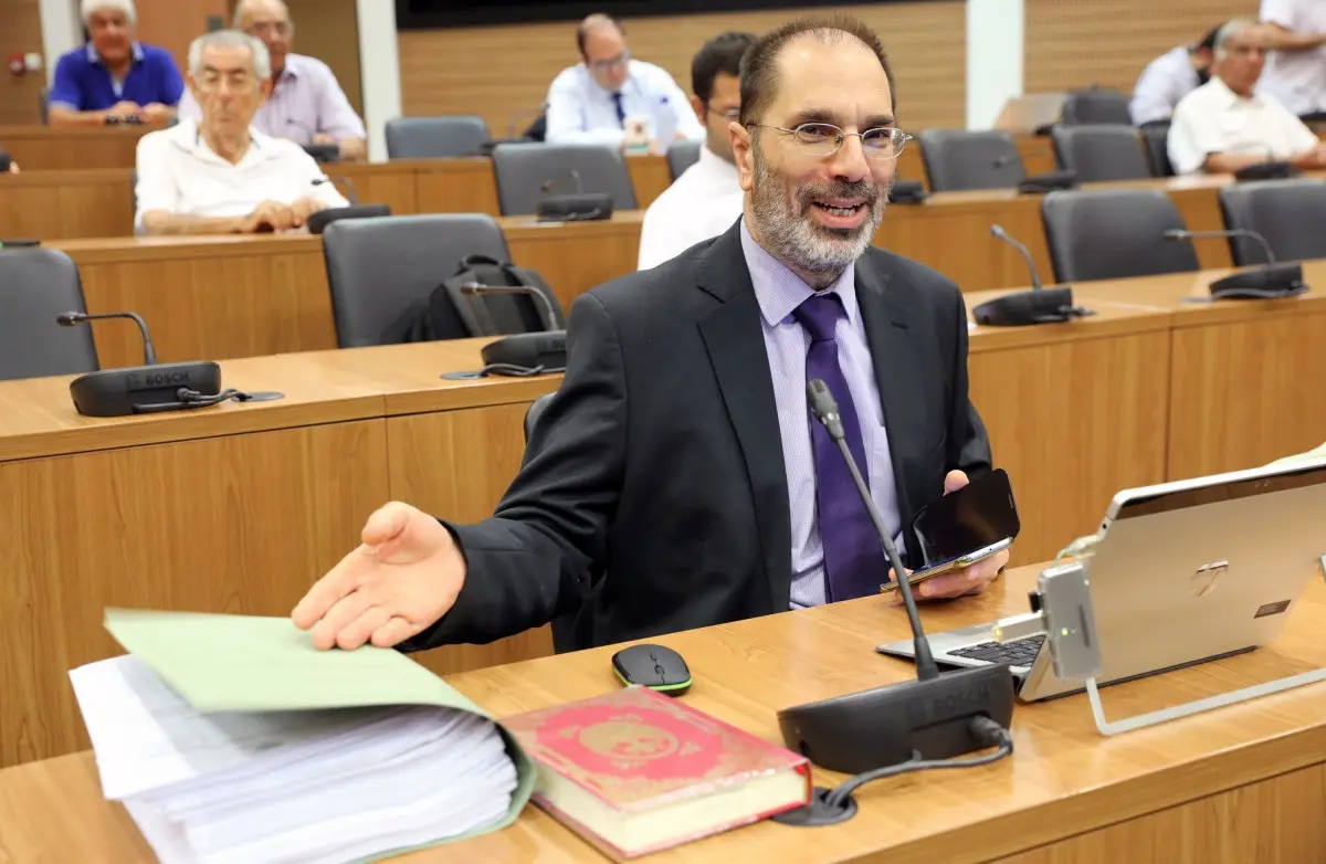 Νέα μπηχτή Οδυσσέα προς κυβέρνηση μέσω Twitter