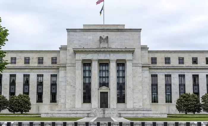 Bloomberg: Πώς θα κινηθούν τα επιτόκια των κεντρικών τραπεζών το 2023