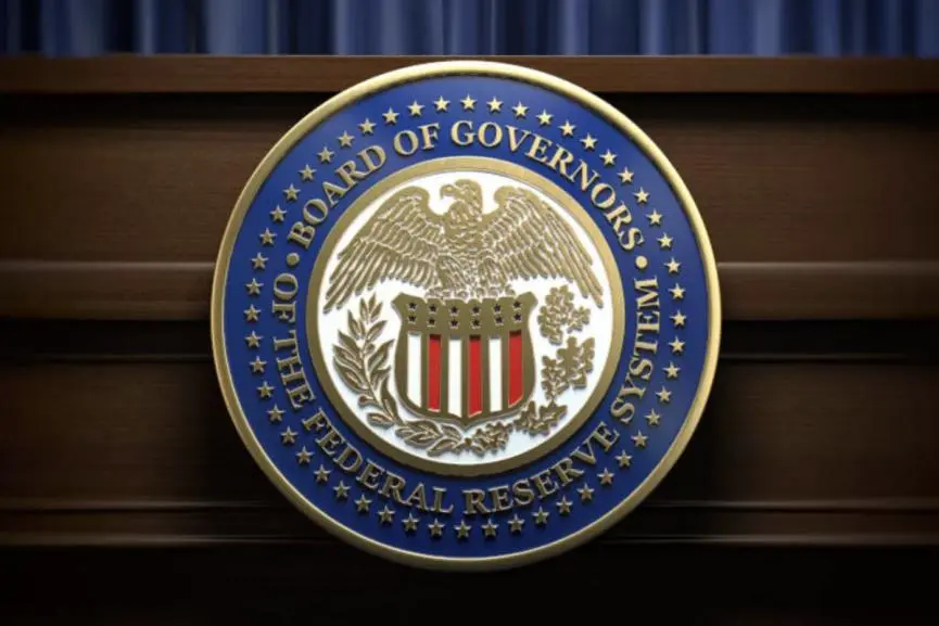 Επιφυλακτικά τα στελέχη της Fed για τα επιτόκια λόγω δασμών και πληθωριστικών κινδύνων